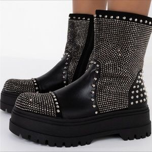 NIB AZALEA WANG BLINGED UP MODE FLATFORM BOOT IN BLACK